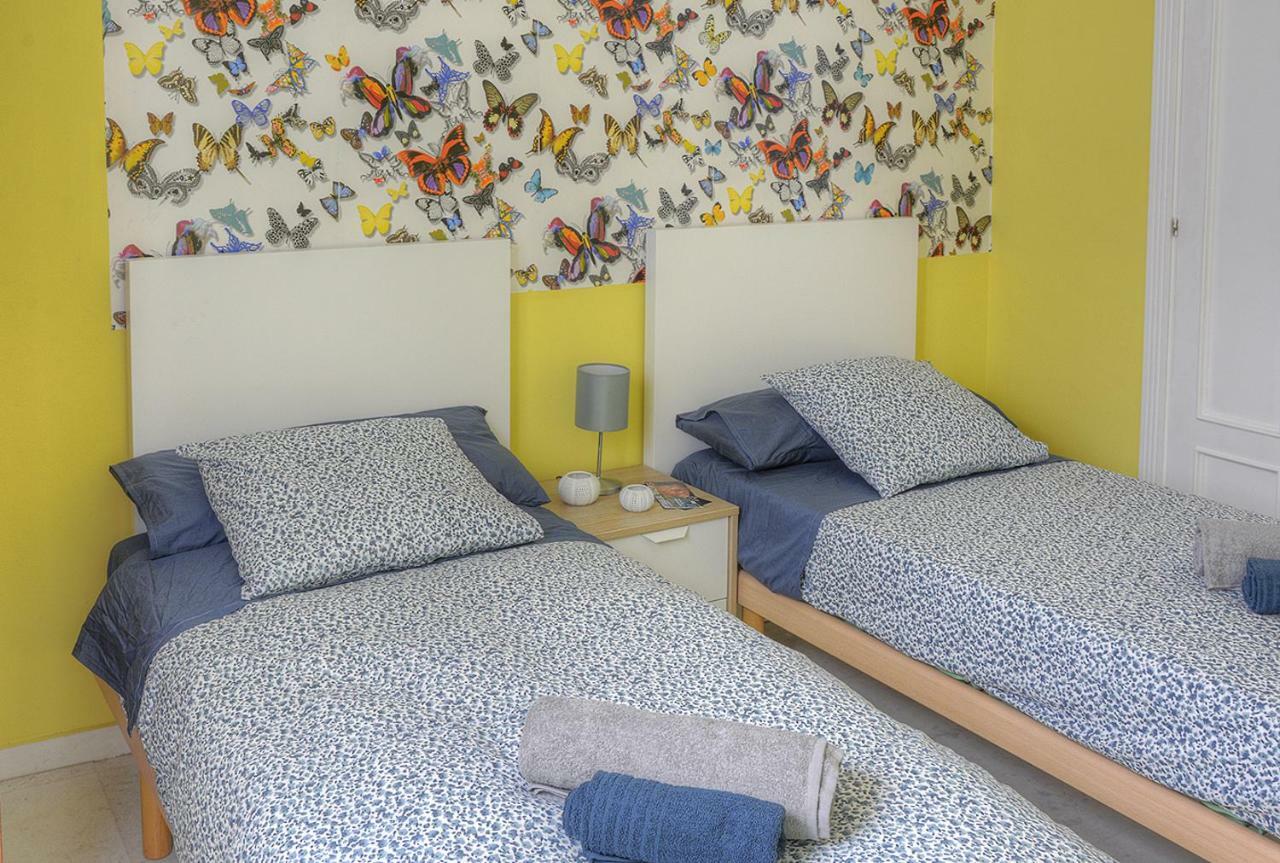 Sevilla Butterfly Suites Buitenkant foto